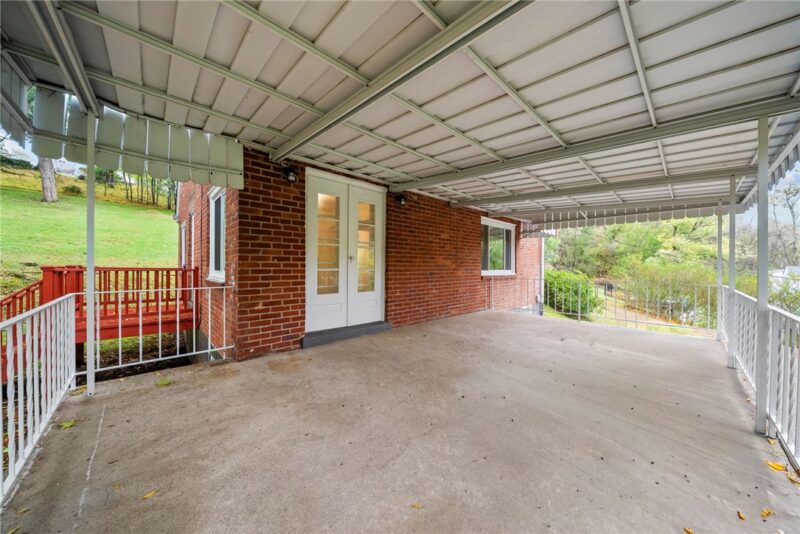 664 Manoah Dr — photo 6