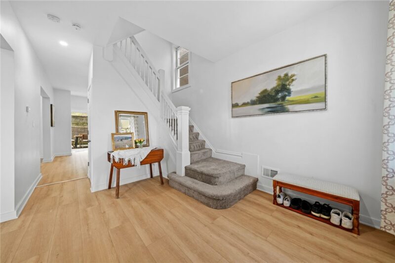 574 Orchard Ave — photo 8