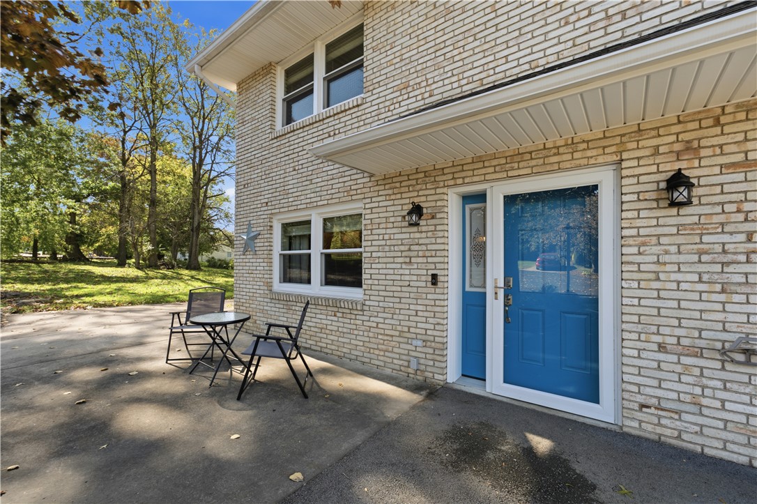 22 Pine Dr — photo 1