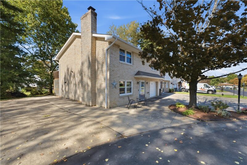22 Pine Dr — photo 3