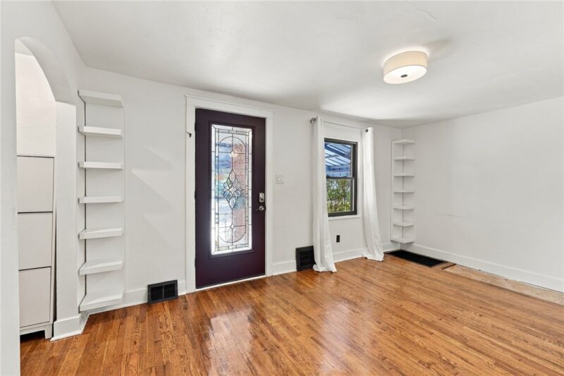 821 Gallion Ave — photo 5