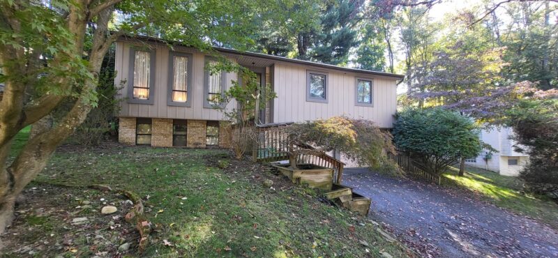 565 Jefferson STREET — photo 3