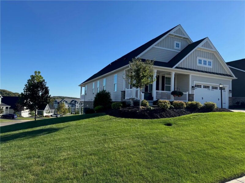 187 Heather Dr — photo 2