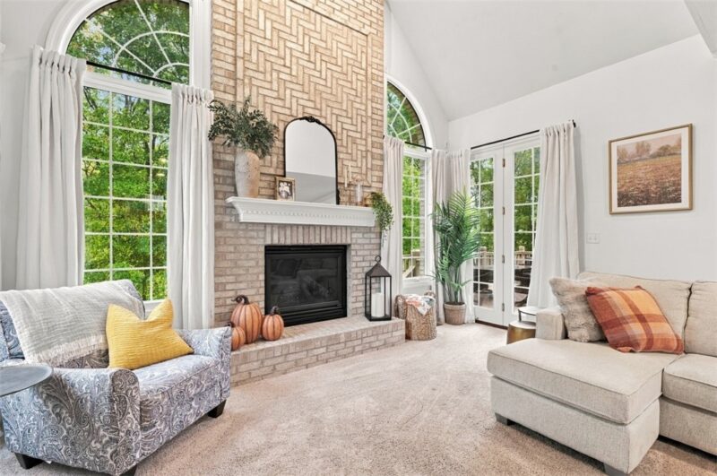 1802 Constitution Blvd — photo 4