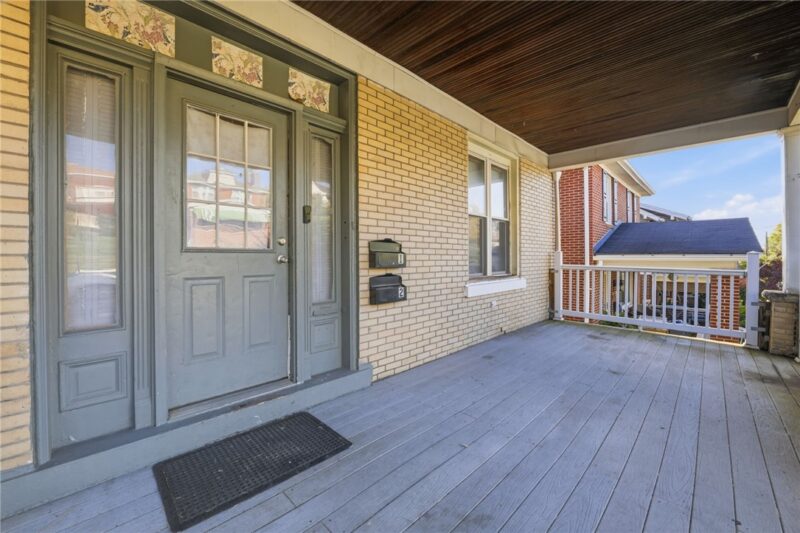 1302 Chelton Ave — photo 3