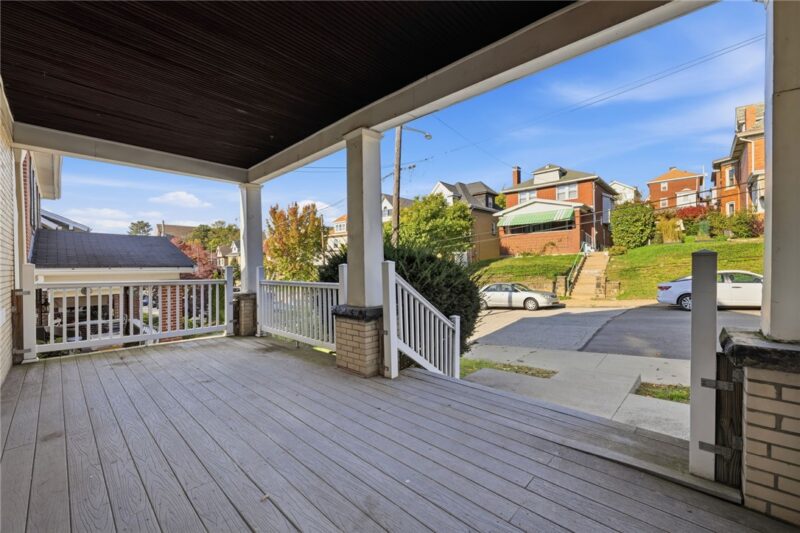 1302 Chelton Ave — photo 4