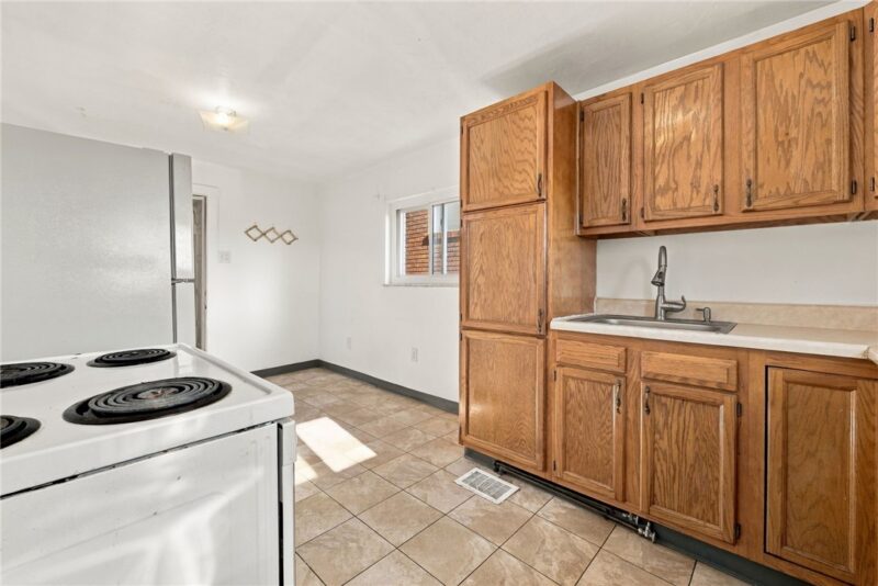1302 Chelton Ave — photo 8