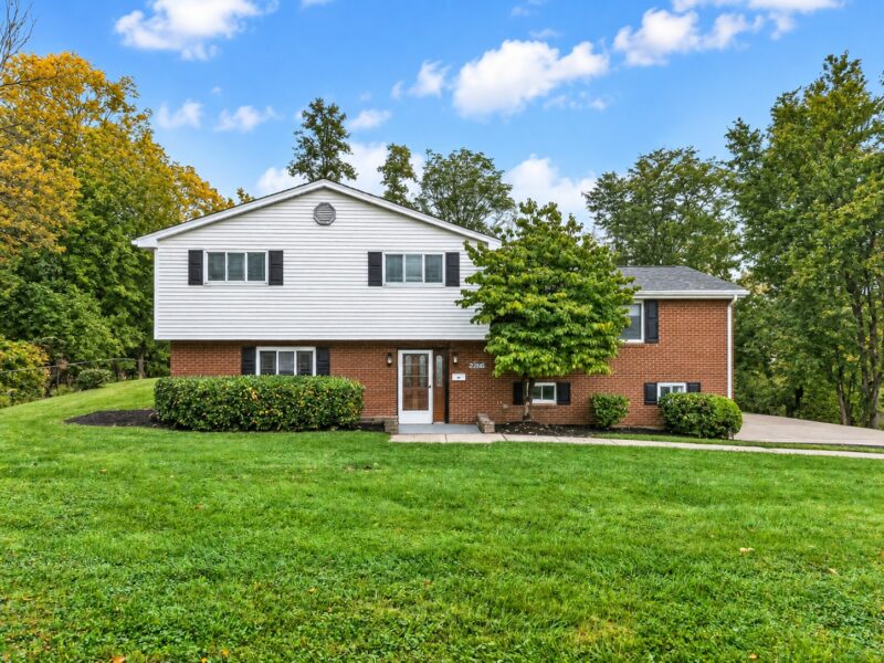 280 Mohawk Dr.