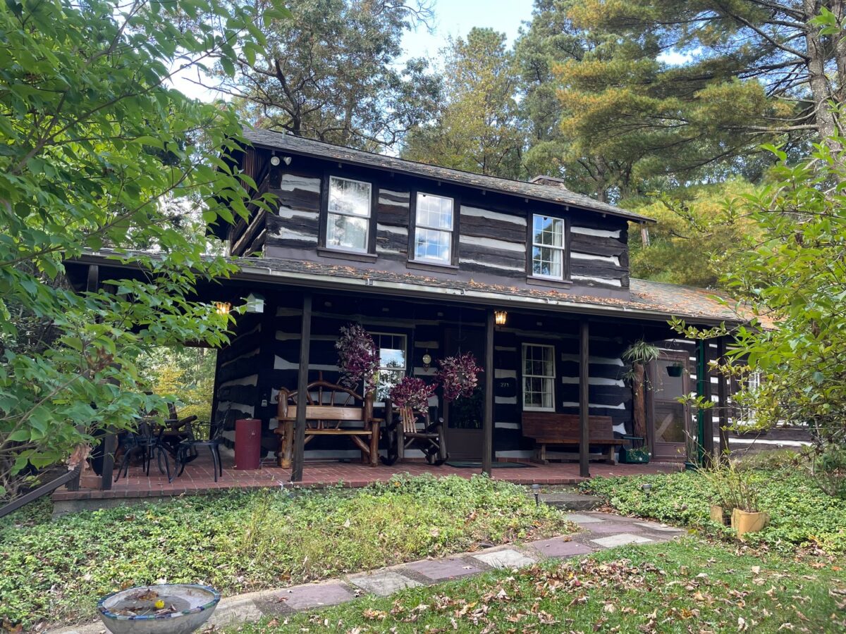 271 Harvey Road — photo 1
