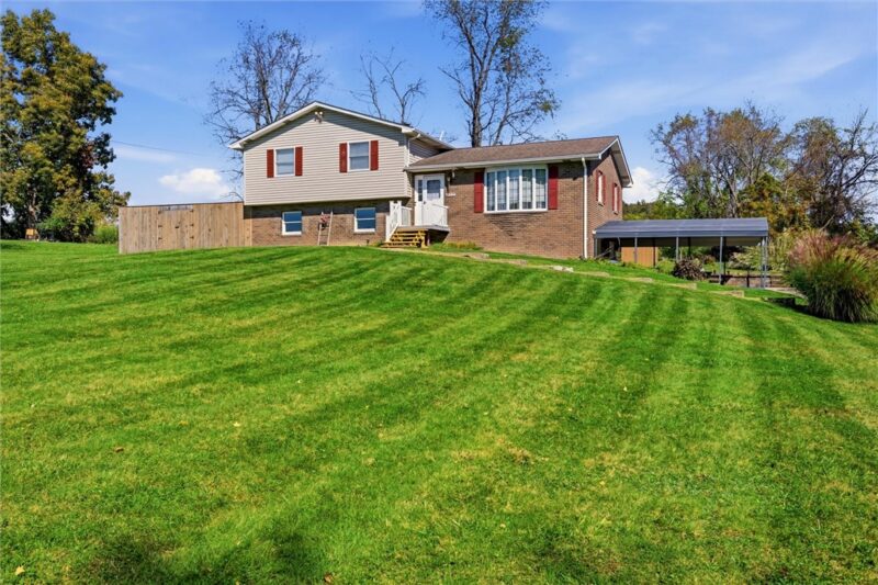 501 Scanga Dr — photo 3
