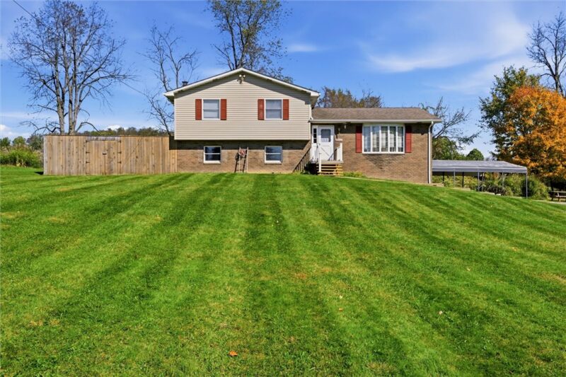 501 Scanga Dr — photo 4