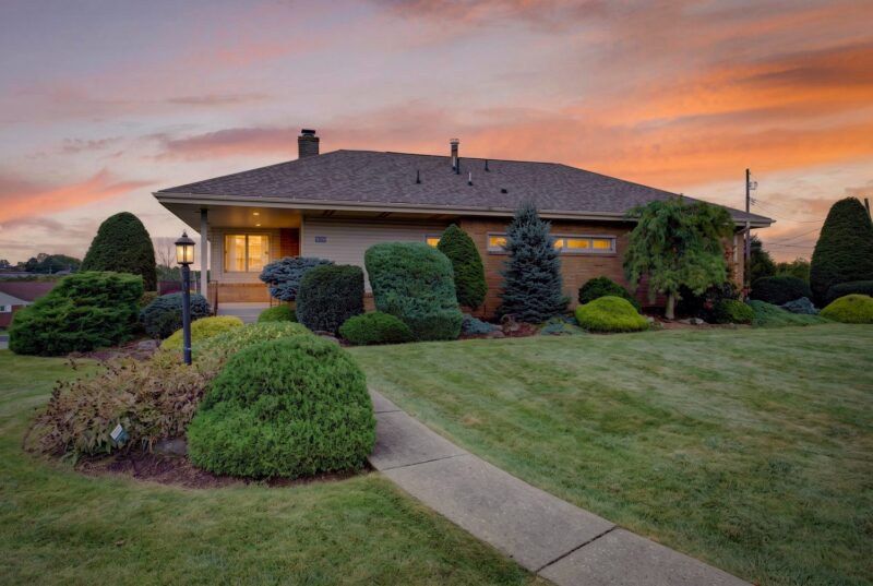 4329 Reece DRIVE