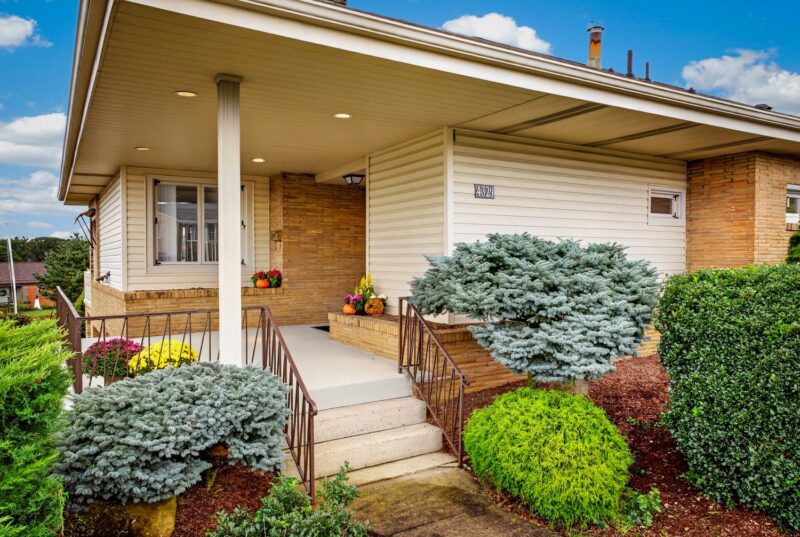 4329 Reece DRIVE — photo 6