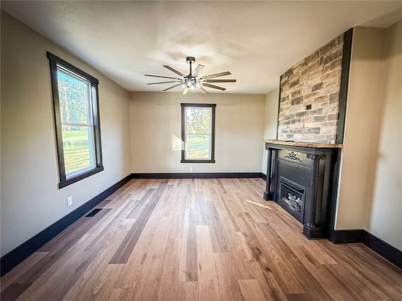 4436 Oakdale Rd — photo 5