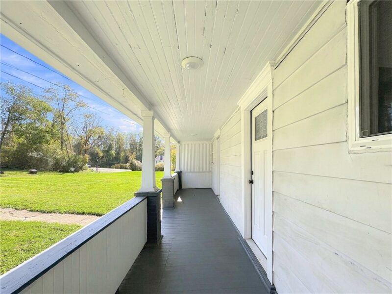 107 Collier Street — photo 4