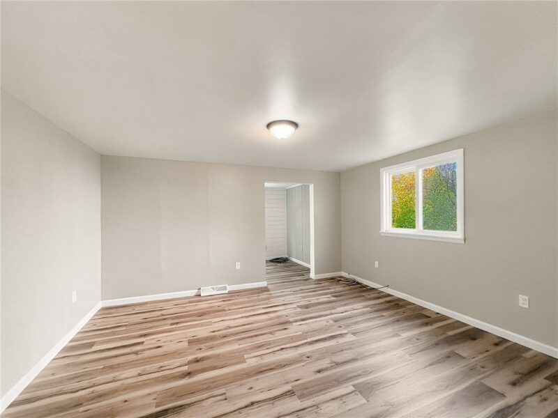 107 Collier Street — photo 8