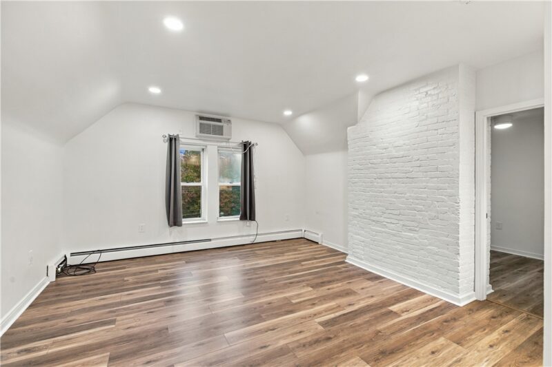 400 S Highland Ave 11 — photo 7
