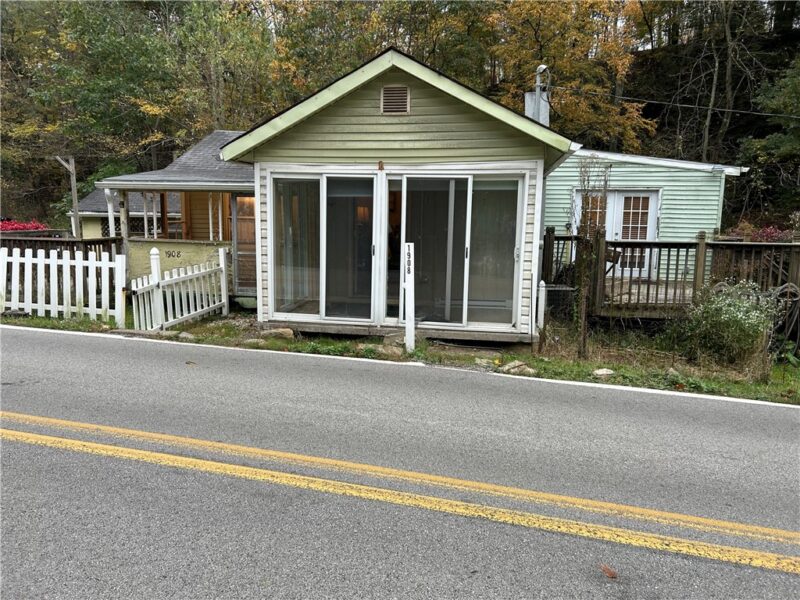 1908 Pleasantville Rd — photo 2