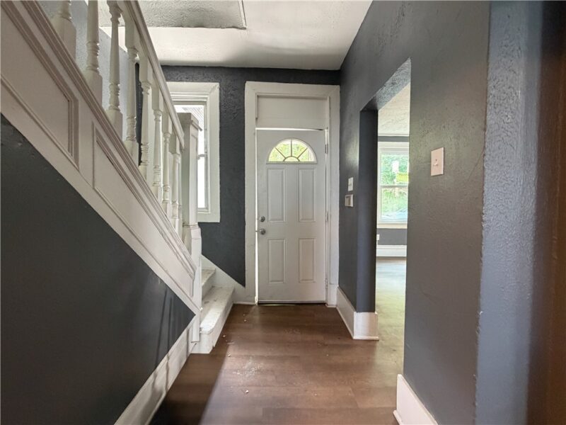 535 W 8th Avenue — photo 3