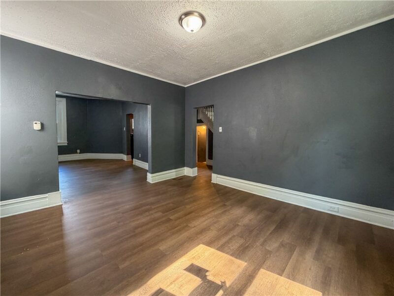 535 W 8th Avenue — photo 5