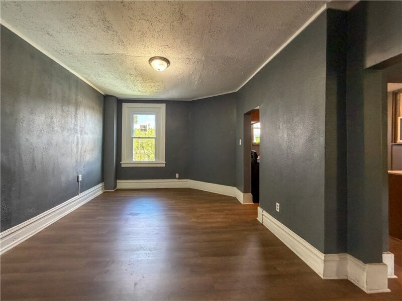 535 W 8th Avenue — photo 6