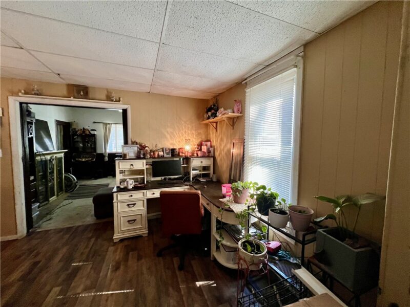 1010 Cunningham Ave — photo 5
