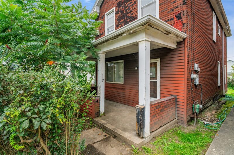 405 32nd Street — photo 2
