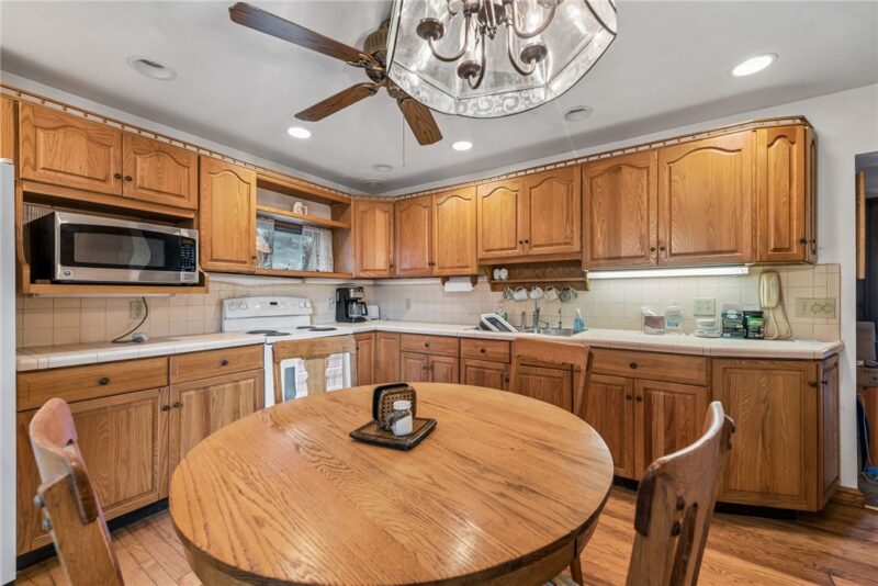 50 Hemlock Hill Rd — photo 3