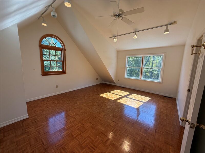 158 Sandro Street — photo 8