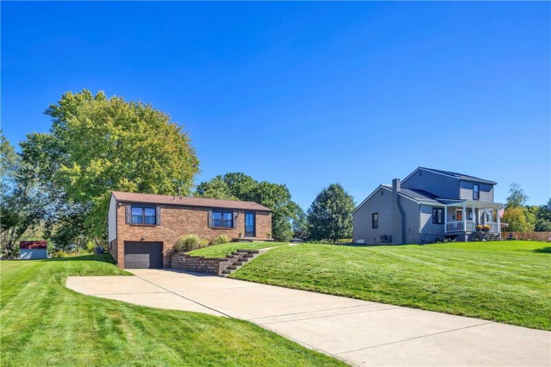 3294 Mayer Drive — photo 3