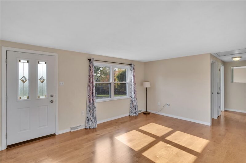 3294 Mayer Drive — photo 4