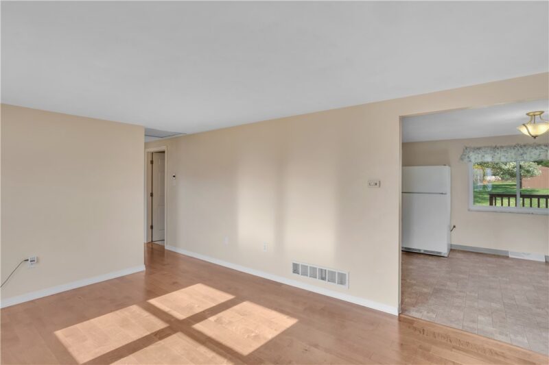 3294 Mayer Drive — photo 7
