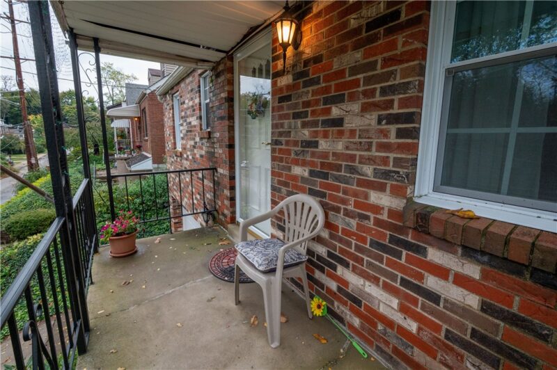671 Maryland Ave — photo 3