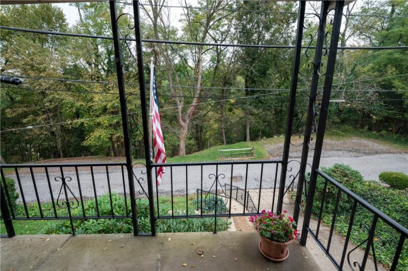 671 Maryland Ave — photo 4
