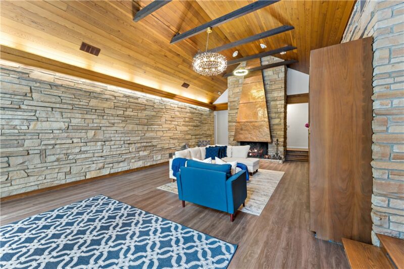 277 W Maitland Ln — photo 8