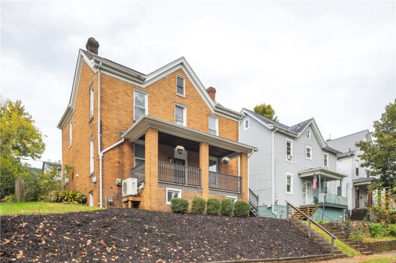 754 SIDNEY ST. — photo 2