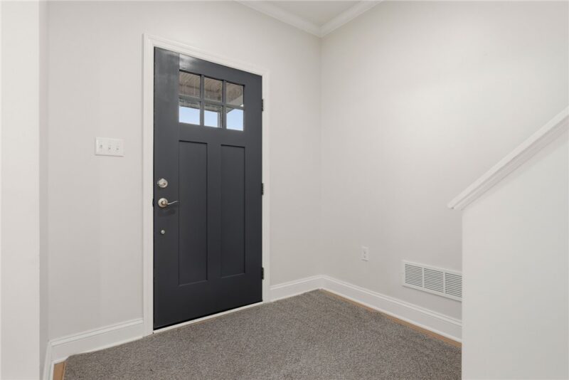 25 Ruth Street — photo 3