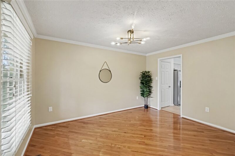 324 Haldeman Dr — photo 3