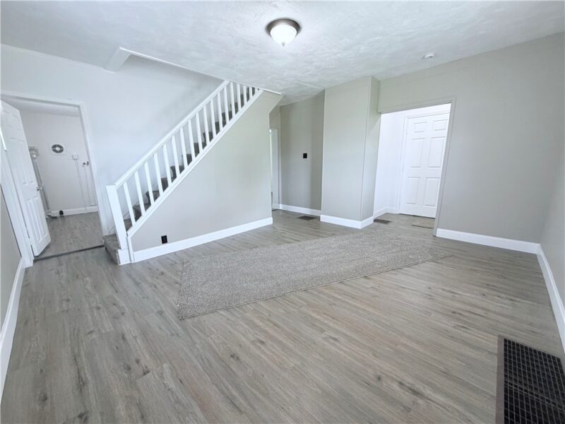 348 River Ave — photo 8