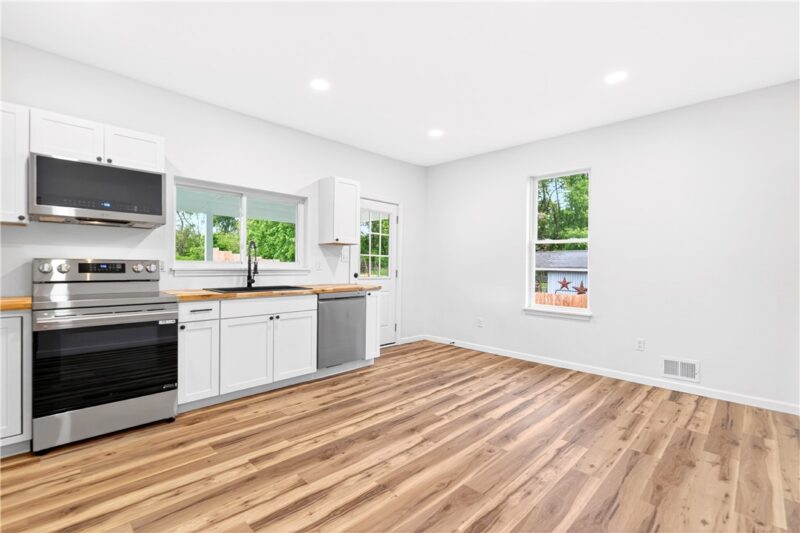 781 Cassidy Avenue — photo 8
