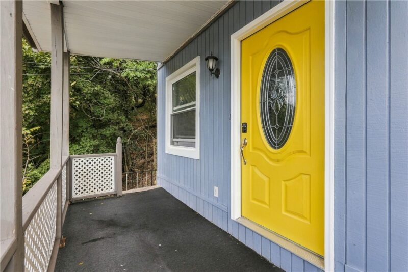 5270 Wickliff St — photo 2