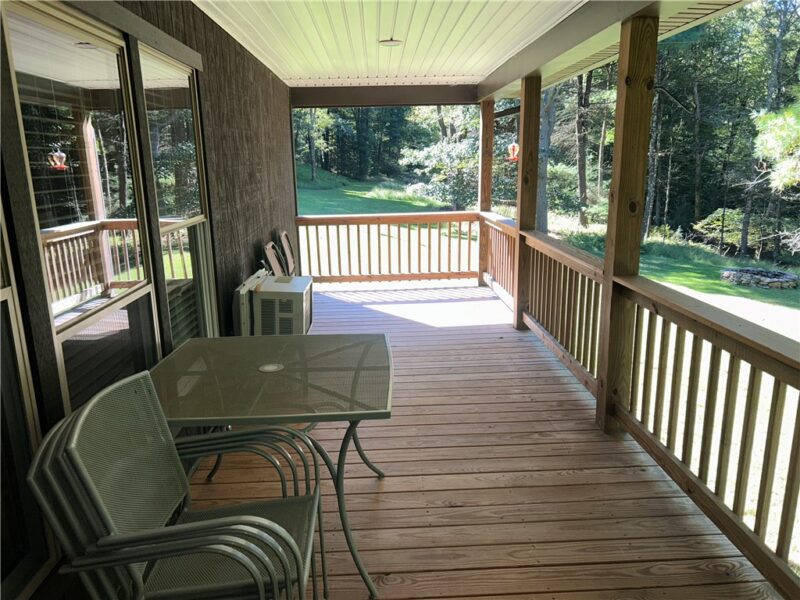 22 Peach Lane — photo 2