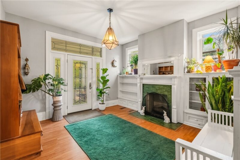 709 Maple Ln — photo 4