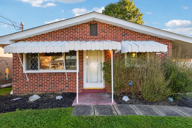 36 Poma STREET — photo 3