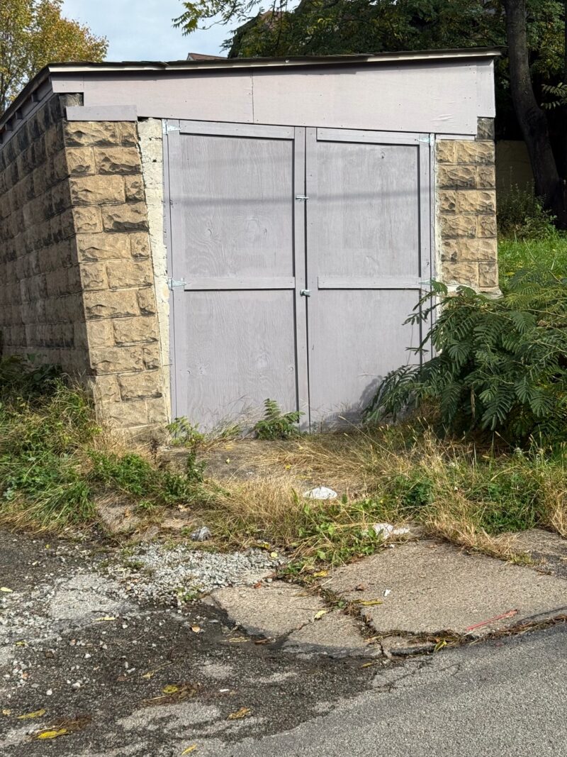 301 James STREET — photo 8