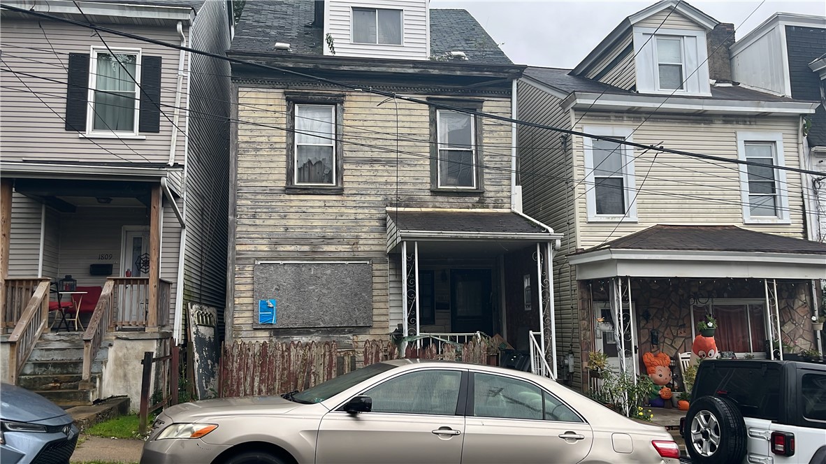 1807 Davis Ave — photo 1