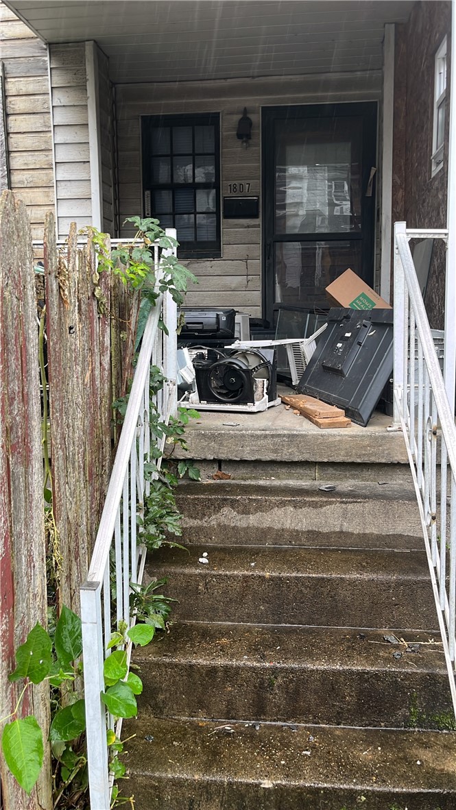 1807 Davis Ave — photo 4