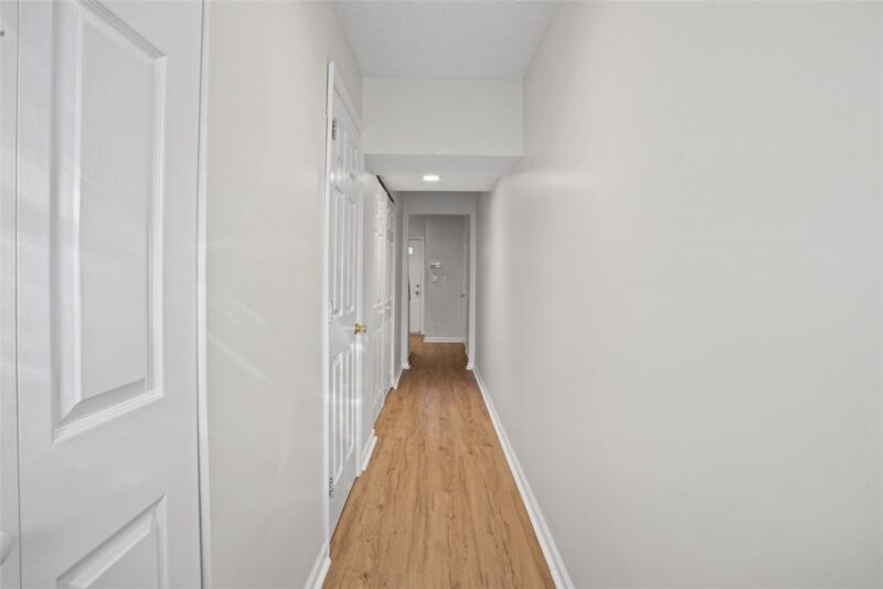 11 Graham Place — photo 3