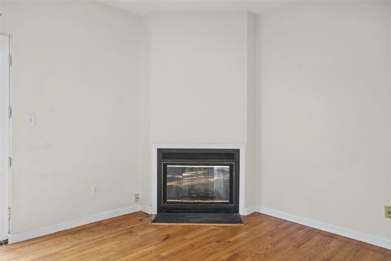 11 Graham Place — photo 7