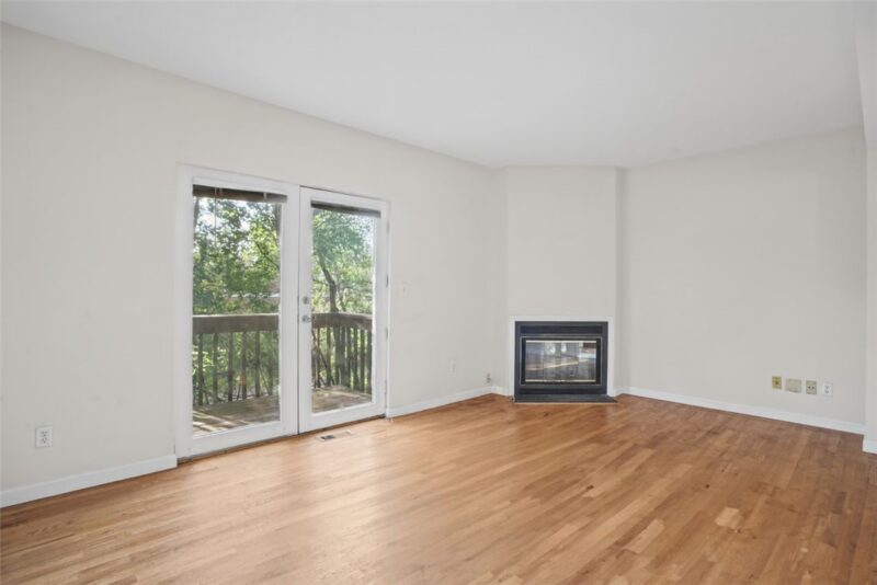 11 Graham Place — photo 8
